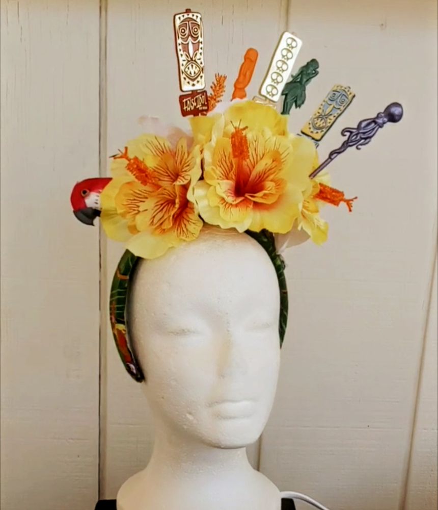 A closer image of the same headband