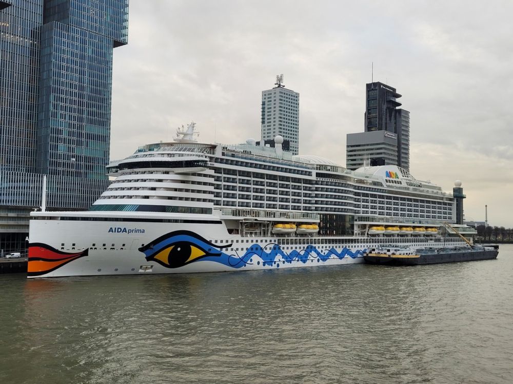 AIDAprima feiert 150. Anlauf in Rotterdam: Ein wichtiger Meilenstein für AIDA Cruises - HafenLiebe Kreuzfahrt NEWS