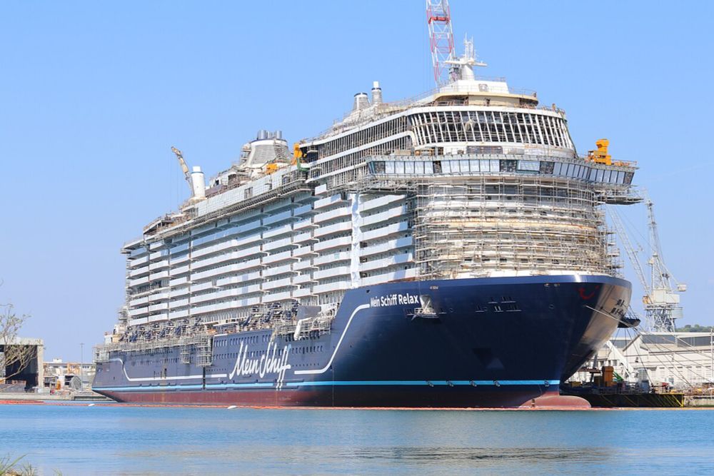 Mein Schiff Relax beendet erste Probefahrt – Trockendock in Palermo und weitere Schritte - HafenLiebe Kreuzfahrt NEWS