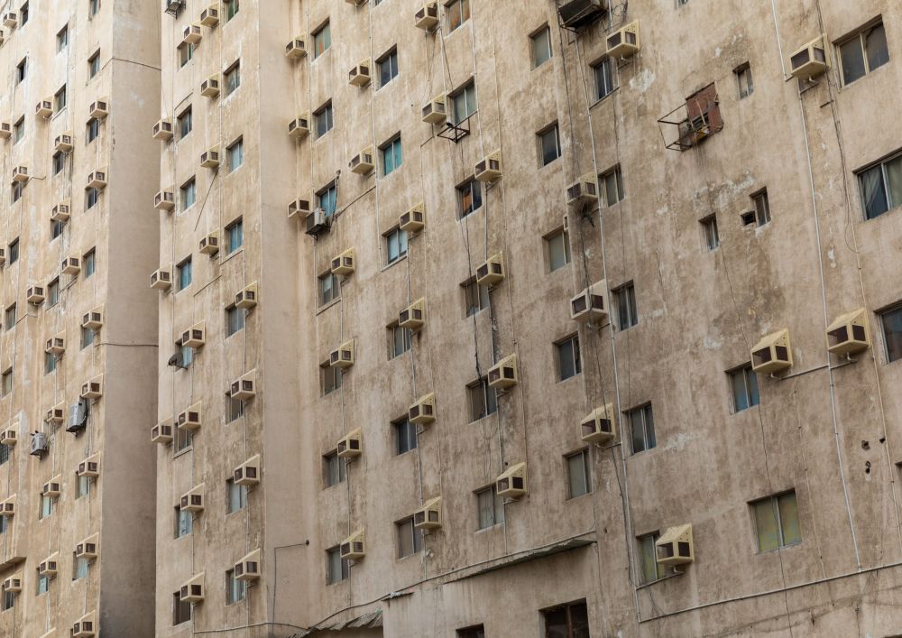 Fossil Fueled Comfort—The History and Cost of Air Conditioning in Bahrain - MERIP