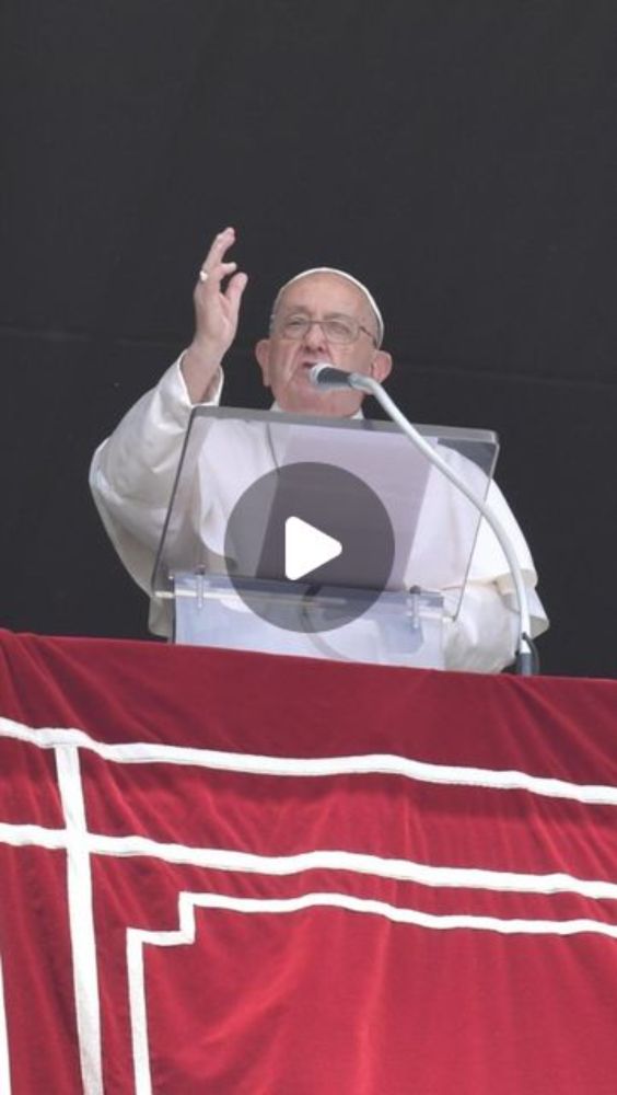 Vatican News em português on Instagram: "Ninguém pode impedir a ajuda humanitária!

Após a oração mariana do Angelus, Francisco recordou que, depois de amanhã, a Jordânia sediará uma conferência inter...