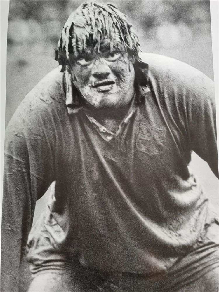 Fran Cotton playing for the Lions against Junior New Zealand…