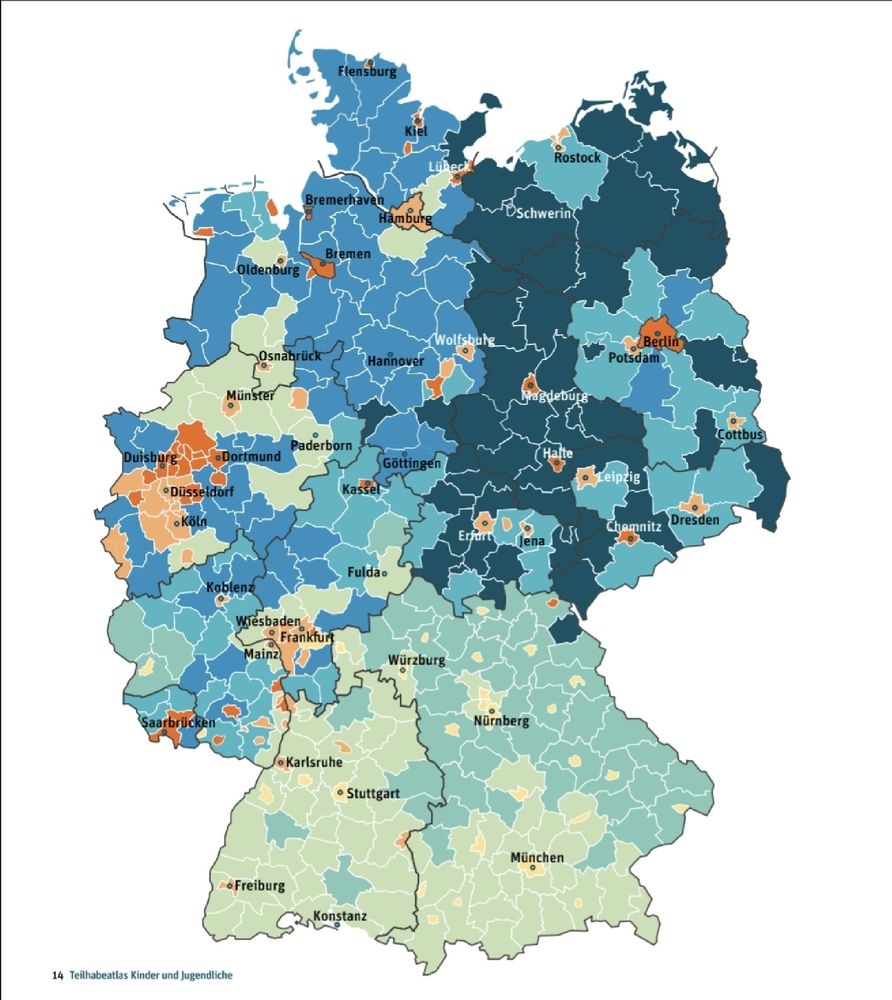 Deutschlandkarte mit Einteilung der Landkreise nach Teilhabechancen. Besonders viele ostdeutsche Regionen sind dunkel eingefärbt (Cluster 8) – hier fehlen jungen Menschen oft Infrastruktur, Perspektiven und politische Beteiligungsmöglichkeiten.