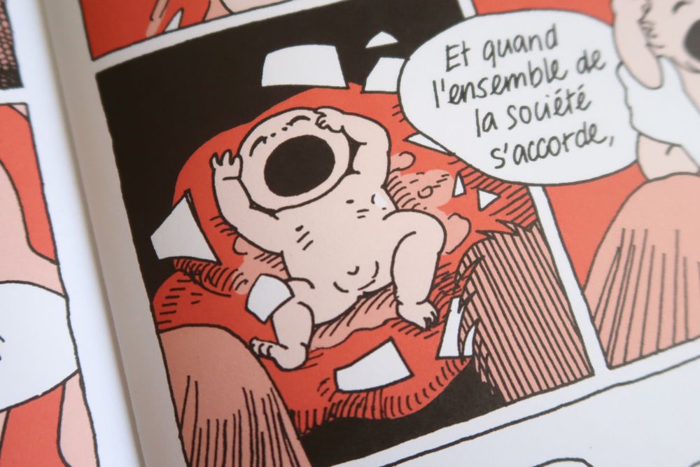 Photo of a comic panel, a human baby crying surrounded by eggshell pieces.
drawing by Lola Félin https://www.instagram.com/lolafelin/