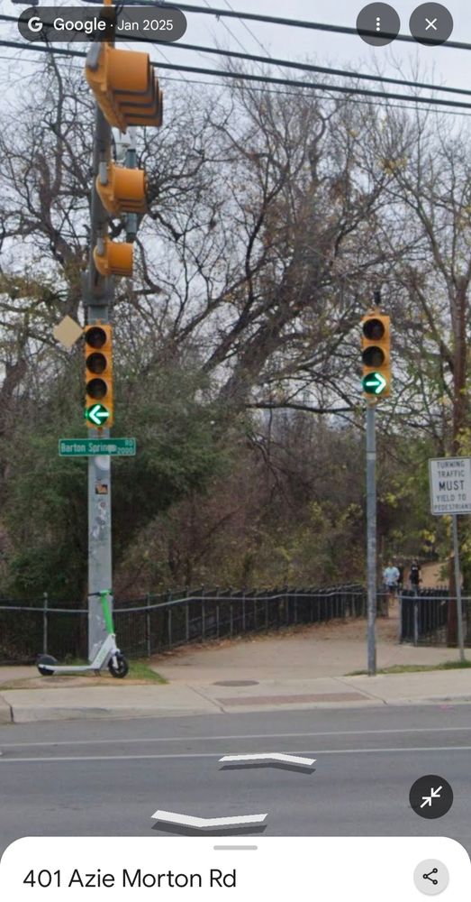 Vertical signals on Barton Springs Road 