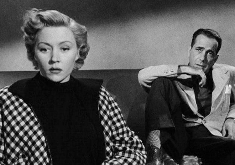 Bogart as an alcoholic loner with a girl he doesn’t deserve movie review (1950) | Roger Ebert