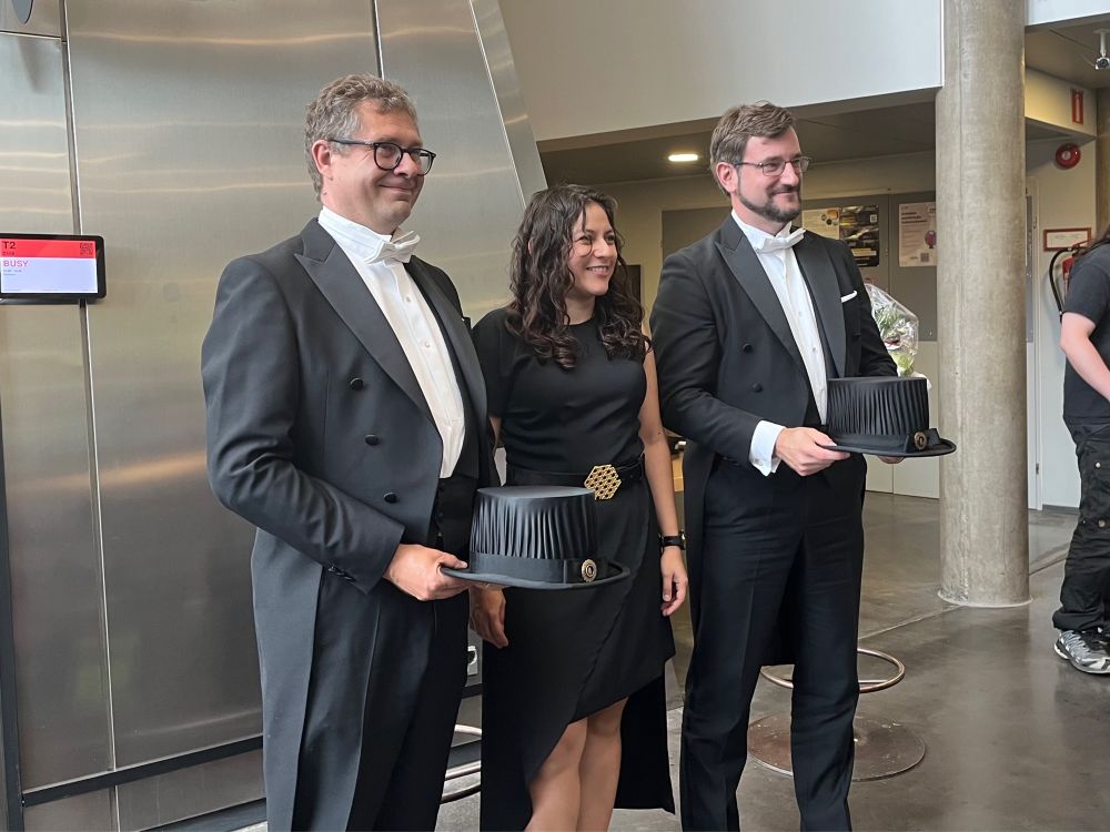 From left to right: the custos Prof. Jari Saramäki, the doctoral student Ana Triana and the opponent Prof. Joaquín Goñi, right after the defence.