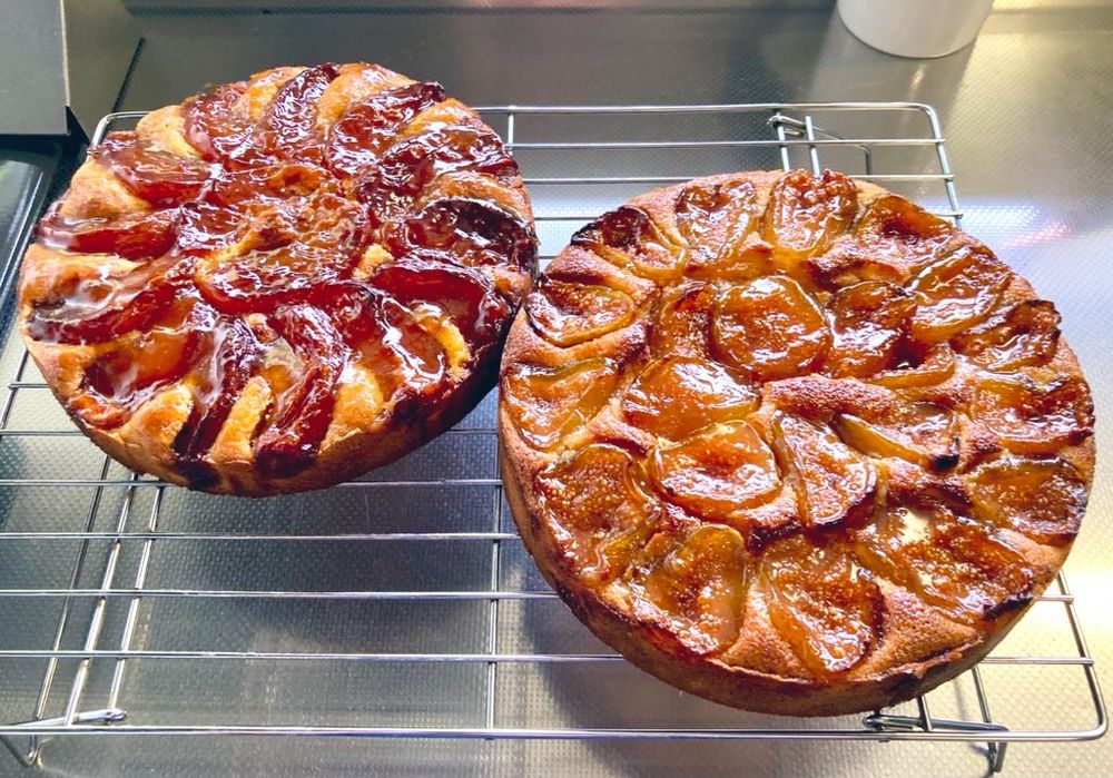 いちじくのタルトとりんごのタルト