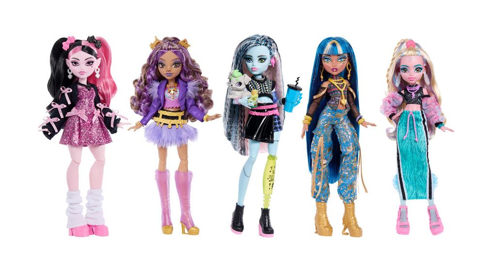 Stock photo of the upcoming Monster High Core Refresh 2 line.