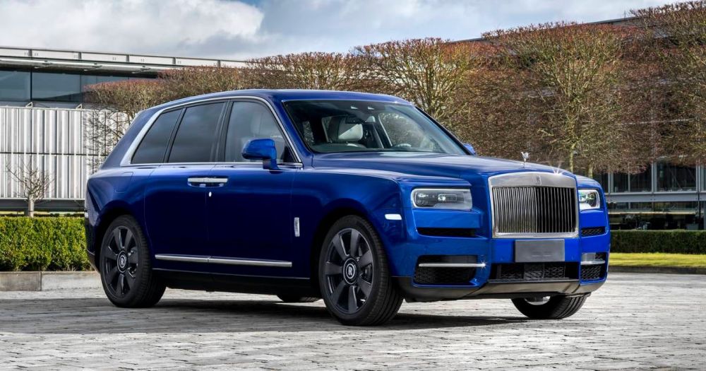 Rolls-Royce Cullinan Black Label — how to tell the precise moment someone’s wealth exceeded thei...