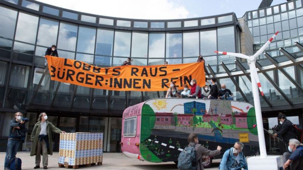 Protest am Landtag - Klimaaktivisten müssen vor Gericht