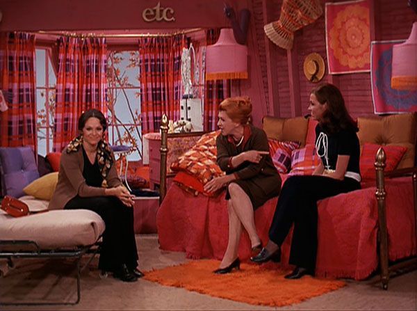 Rhoda's apartment from the Mary Tyler Moore show, it's so fuckin pink