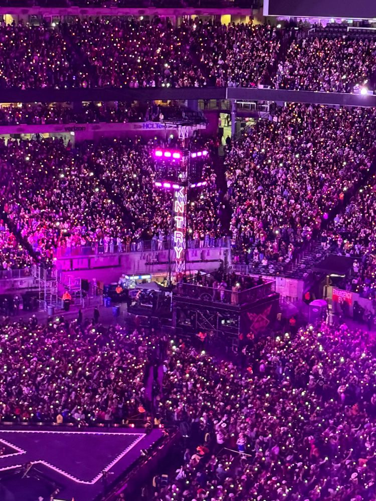 The KNTRY neon sign and massive crowd at Beyoncé’s Cowboy Carter tour. MetLife Stadium 5/25/25. 
