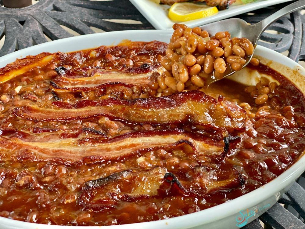 Baked beans with bacon on top