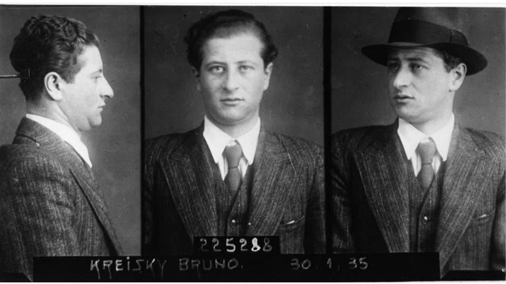 Bruno Kreisky auf einem Polizeifoto im Jahr 1935