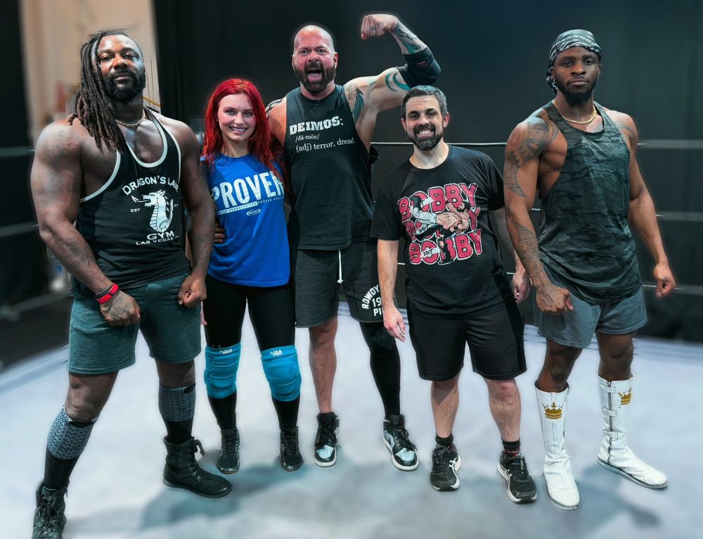 Swerve Strickland training with a small group, including Teal Piper and Deimos. 