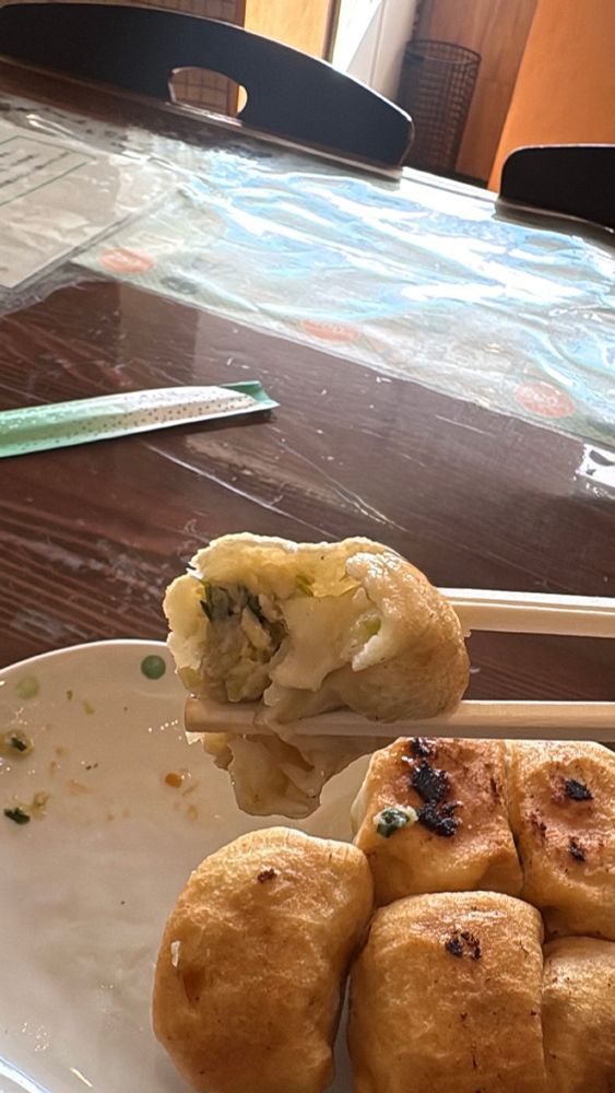 野菜多め、皮少し厚め、１人前8個、お腹いっぱい
イタリアン焼きそばはまた今度ね