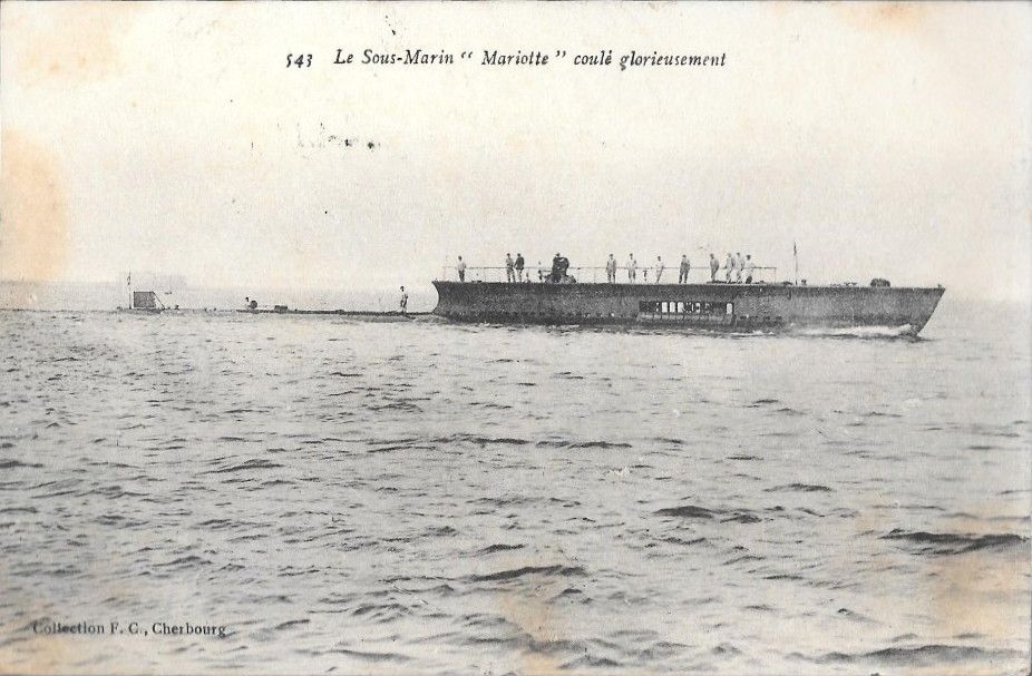 Old photo of Mariotte at sea, with a visible bow wave under what the original post claims is the stern. 
