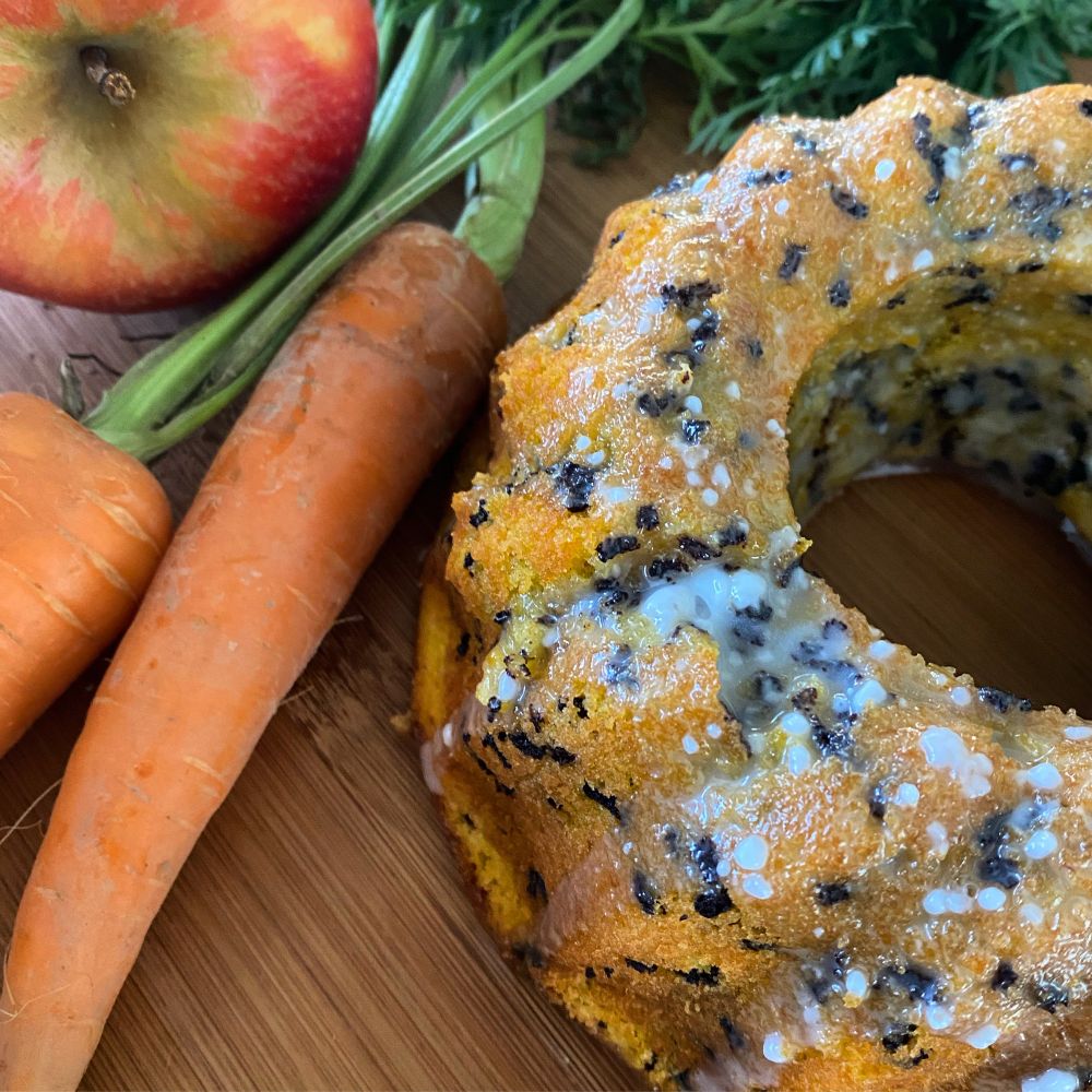 Möhre, Apfel und ein Kuchen